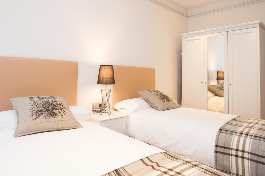 Autentic Arc De Triomf Apartment Barcelona Rum bild