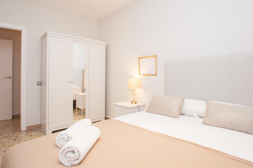 Autentic Arc De Triomf Apartment Barcelona Rum bild